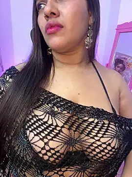 Webcam Model (krishaa_) is live