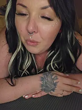 _bonnie_black_ - _Bonnie_Black_'s free webcam - UK Sex Cams