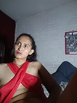 valeriaswang_Lucas webcam