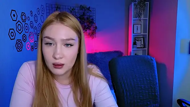 playful_sophie webcam