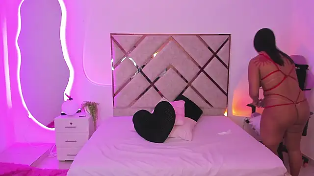 queenie_staar webcam