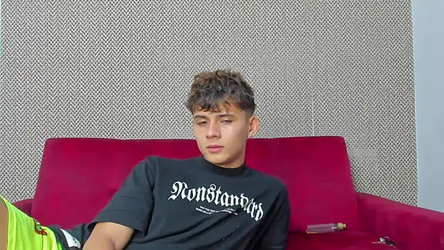 willy_sexxx18 webcam