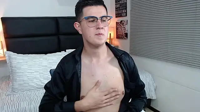 dylan_santiago_ webcam