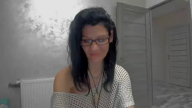 sweetsin40 - SweetSin40's free webcam - UK Sex Cams