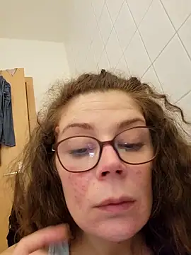 Webcam Model (Isa363636)  is live.Free join now!