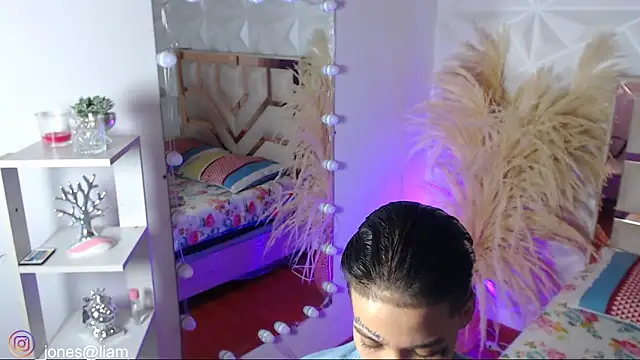 Jonesliam23 webcam