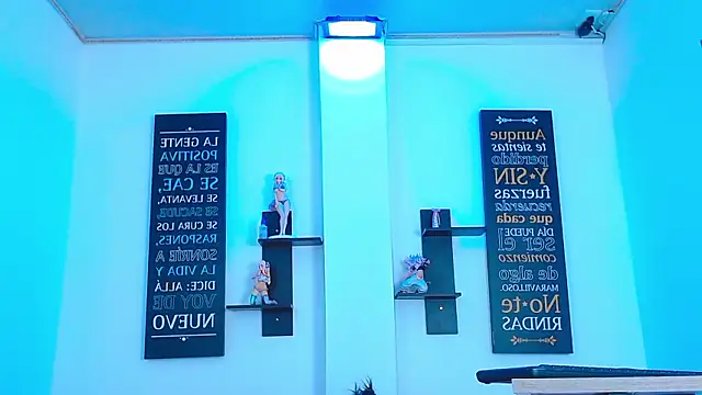 CHLOE_THUNDERS webcam