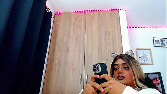 Amber_bigdick22 webcam