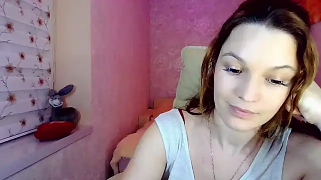 impossibleluna webcam