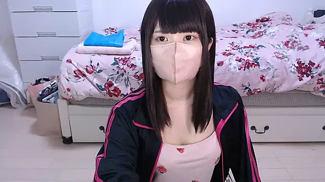 AMI___oO Live Webcam on Stripchat