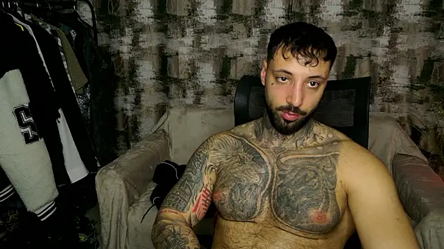 MasculineGuy99 webcam