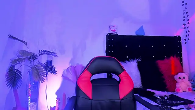 Cooperrosscute233 webcam