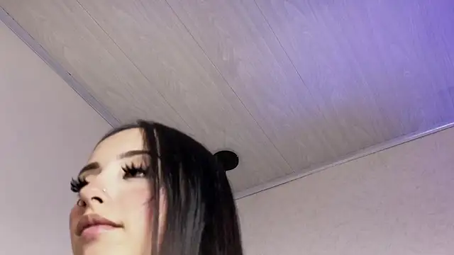 antonellariva_ webcam