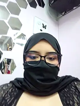 dalia_reem - Dalia_Reem's free webcam - UK Sex Cams