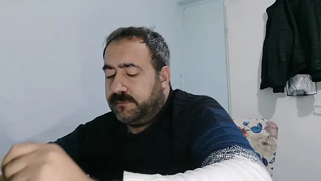 big_snakee (Ask my age) - Does anyone want sperm? :wanker: