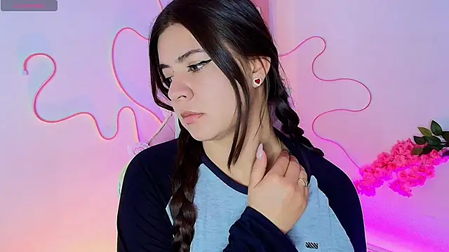 stepha_babe - Stepha_babe's free webcam - UK Sex Cams