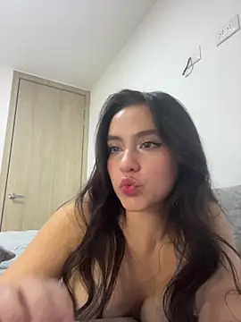 turquoisespell (F young) - Messy blowjob to your cock