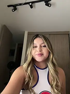 lunablossom_ (F young) - double penetration