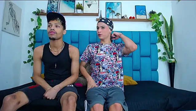 Hot_Boys_Latinos_X webcam