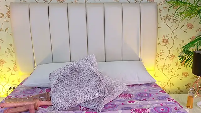 Tifany_boobsgb webcam