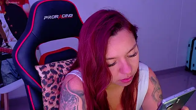 samantha_tattu webcam