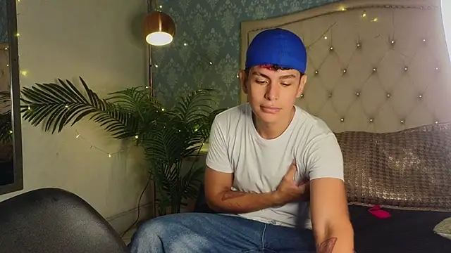 Blakee_Blossom webcam