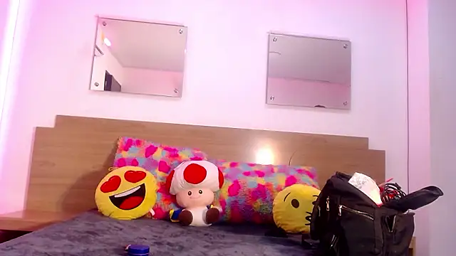 charllotte_brown - Charllotte_Brown's free webcam