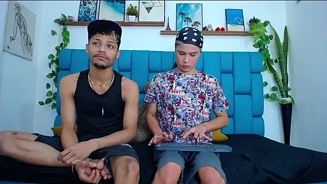 Hot_Boys_Latinos_X webcam