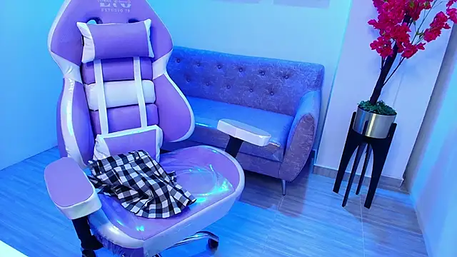 Nicole_sounders webcam