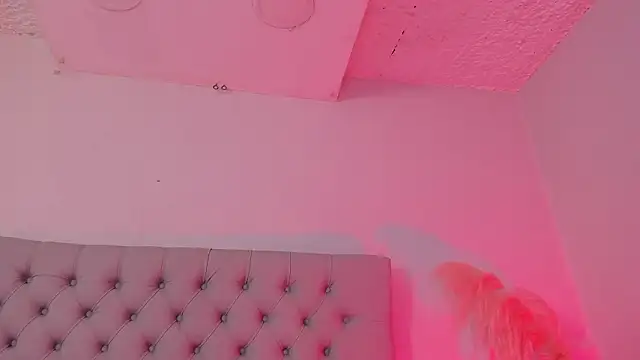 Morgan_Wright webcam