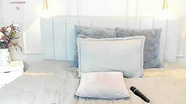 victoria_bourne webcam