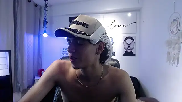 AmethystShadow17 webcam