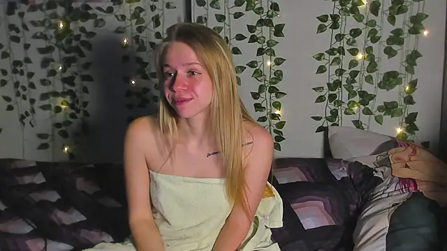 Very_Cute_Girl webcam