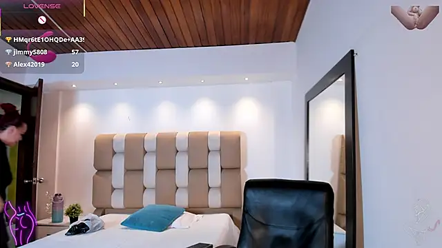 victoria_mooree webcam