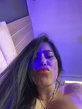 Miah_gomez_ webcam
