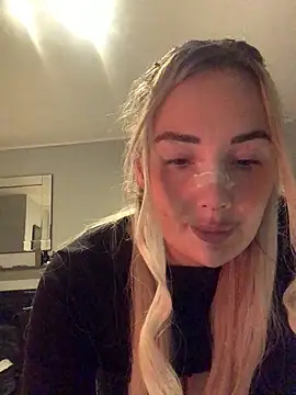 xoxohan11 - Xoxohan11's free webcam - UK Sex Cams