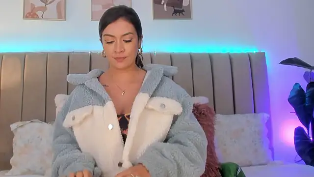 Victoria_romanox webcam