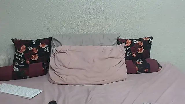 CrystalMelaninZA webcam