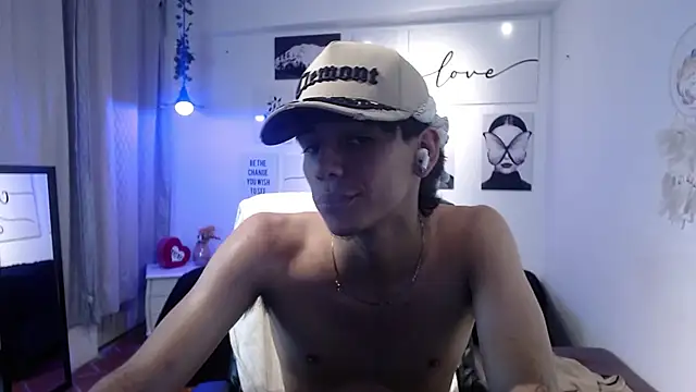 AmethystShadow17 webcam