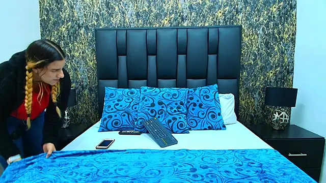 Dakota_Megan_69 webcam