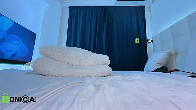 ScarlettAndTom webcam