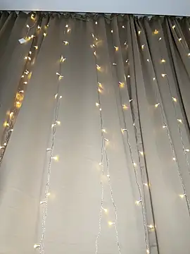 perfect_sweety_girl from StripChat is Freechat