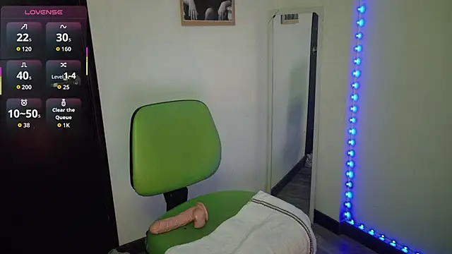 PaulaSantanaOf webcam