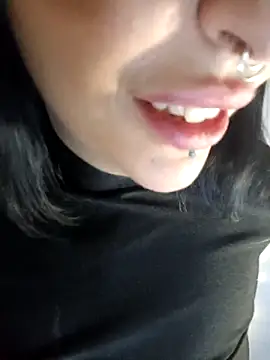 Masha_Real_84 webcam