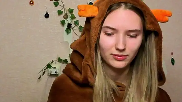 _kikiclark__ - _kikiclark__'s free webcam - UK Sex Cams