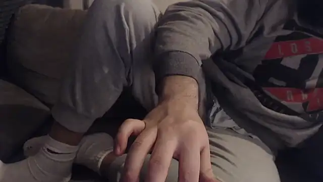 hugemachohandsome - Hugemachohandsome's free webcam - UK Sex Cams