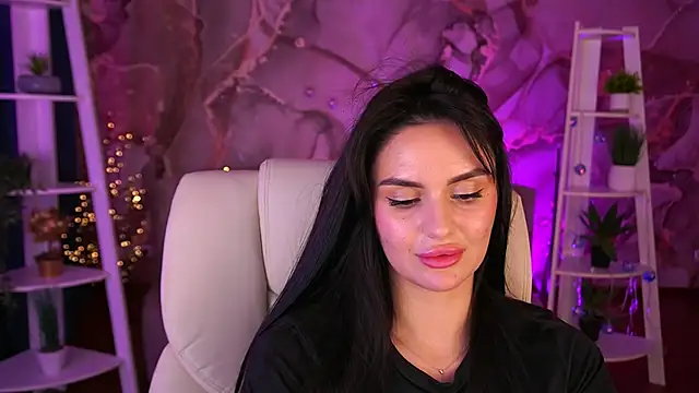 MilashaLovely webcam