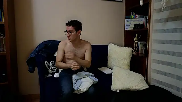 gamercum33 - Gamercum33's free webcam - UK Sex Cams