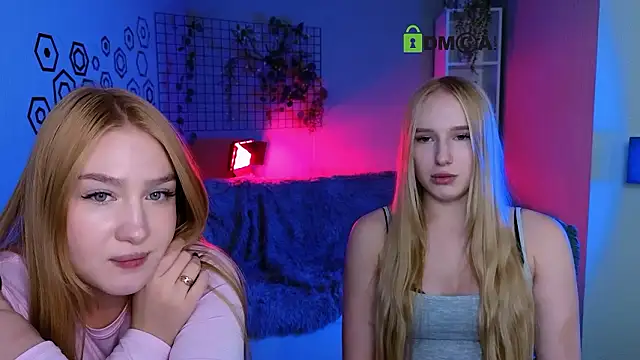 playful_sophie webcam