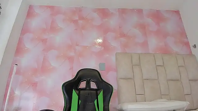 aida_rose_ - Aida_rose_'s free webcam - UK Sex Cams